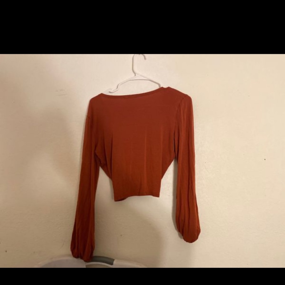 Off shoulder Long sleeve crop top